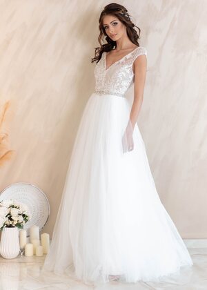 Vernier Wedding Dress (Ivory)